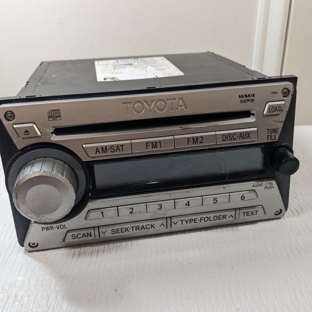 TOYOTA CRUISER Stereo Radio CD Player Receiver 86120-35380 UNTESTED parts/repair